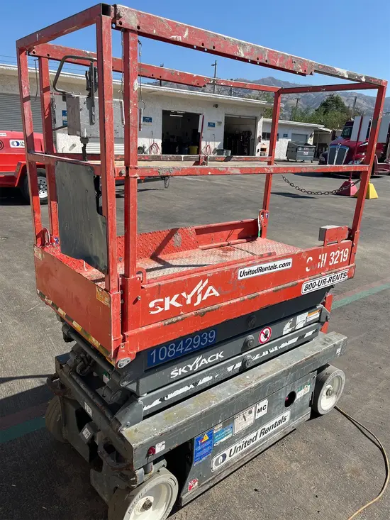 2018 Skyjack SJIII3219 Scissor Lift