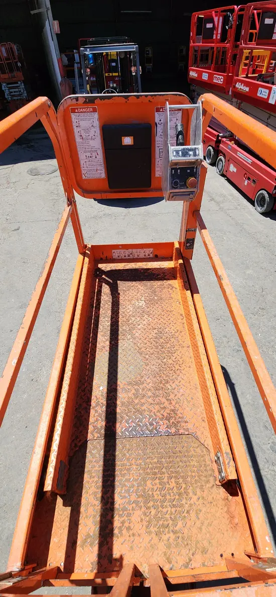 2018 Snorkel S3219E Scissor Lift