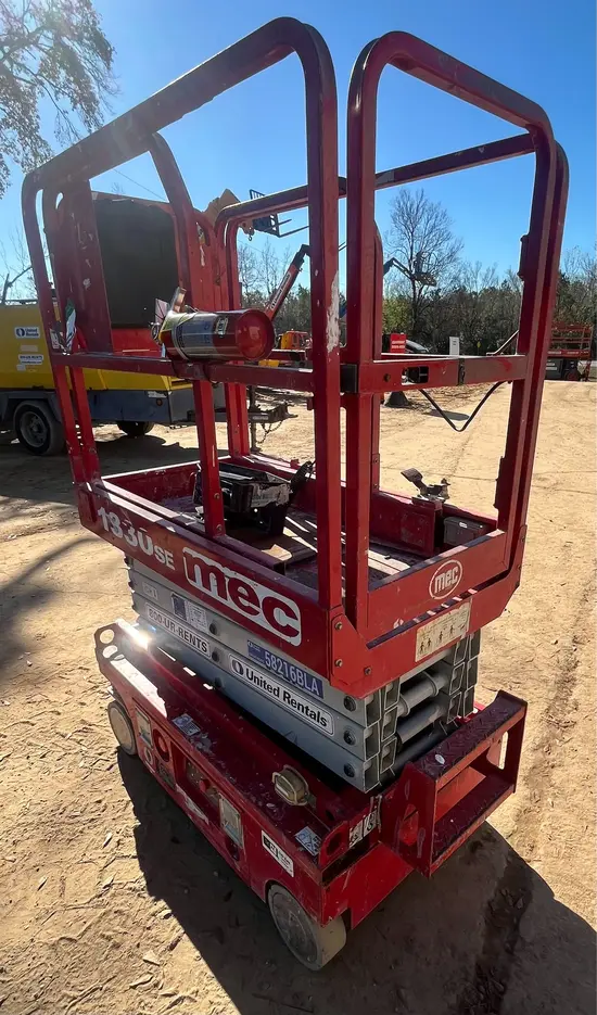 2018 MEC 1330SE Scissor Lift