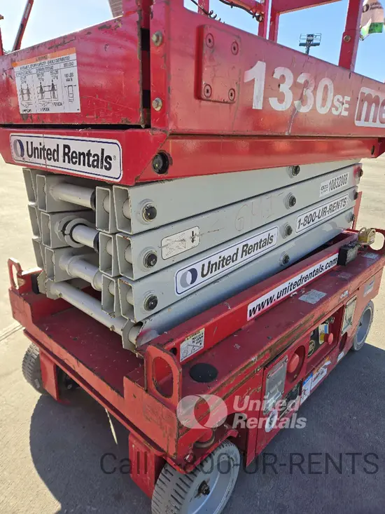 2018 MEC 1330SE Scissor Lift