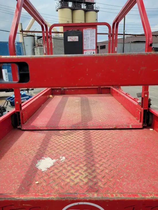 2018 MEC 4046SE Scissor Lift