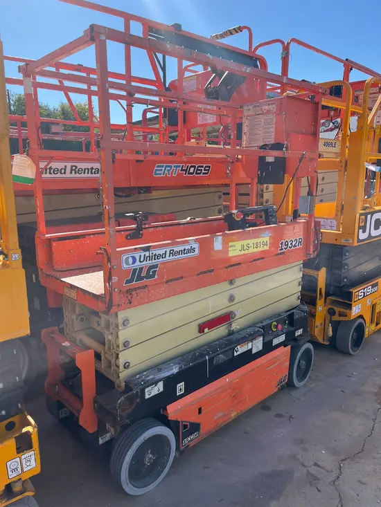 2018 JLG 1932R Scissor Lift