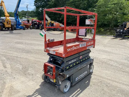 2017 Skyjack SJIII3219 Scissor Lift