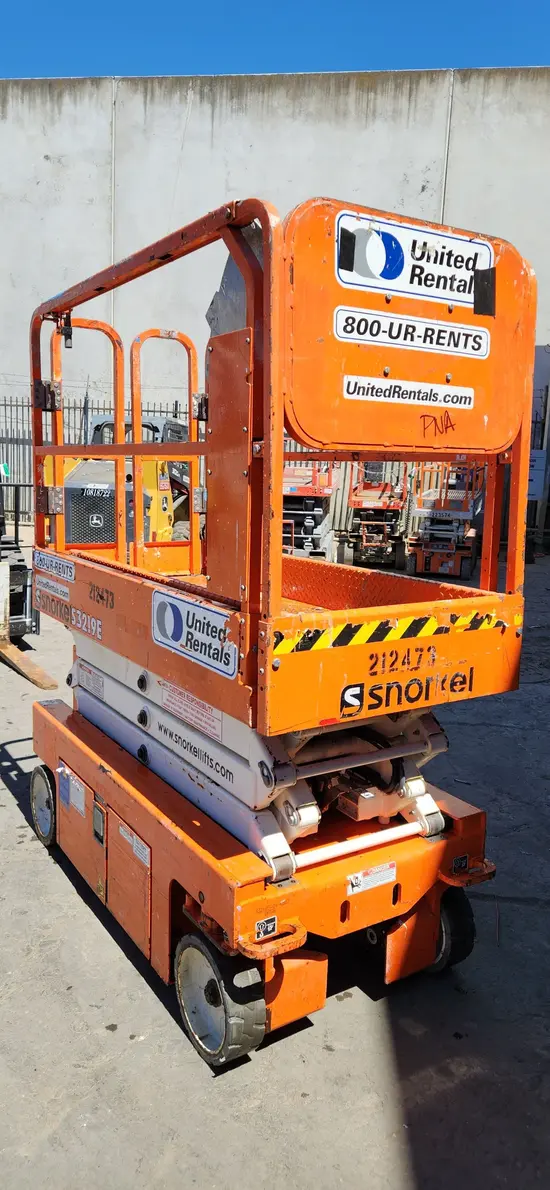 2018 Snorkel S3219E Scissor Lift