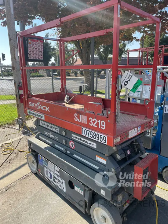 2018 Skyjack SJIII3219 Scissor Lift