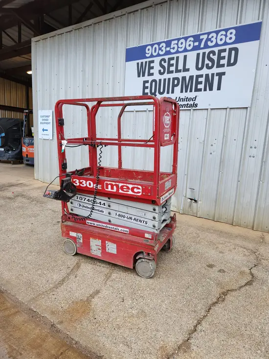 2018 MEC 1330SE Scissor Lift