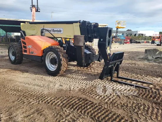 2018 JLG 1055 Forklift
