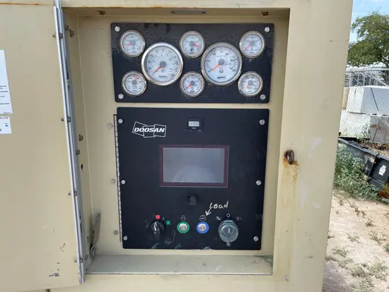 2017 Doosan HP1600WCU-T4F Air Compressor