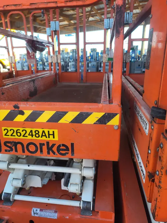 2019 Snorkel S3219E Scissor Lift
