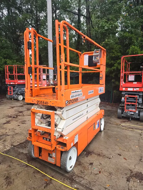 2019 Snorkel S3226E Scissor Lift