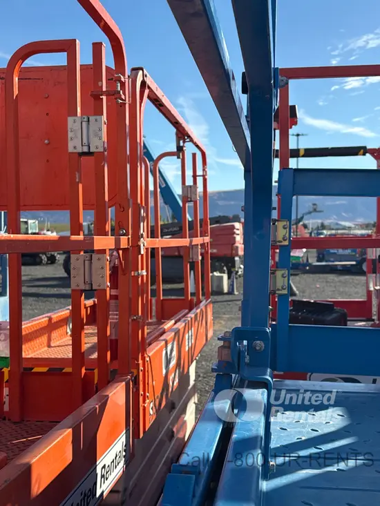 2019 Snorkel S3226E Scissor Lift