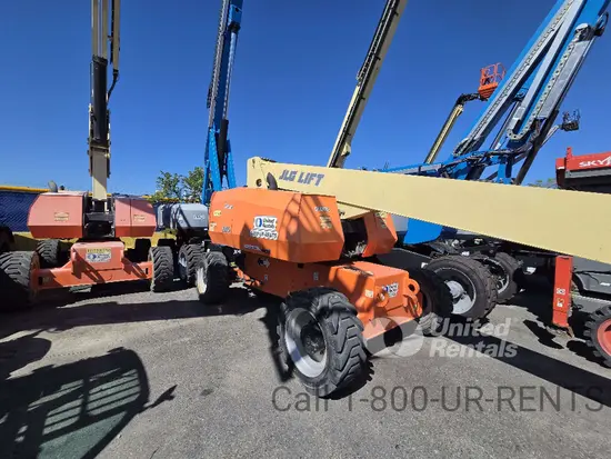 2017 JLG 800S Boom Lift