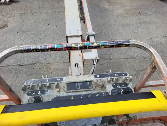 2018 JLG 800S Boom Lift