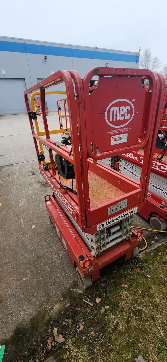 2019 MEC 1330SE Scissor Lift