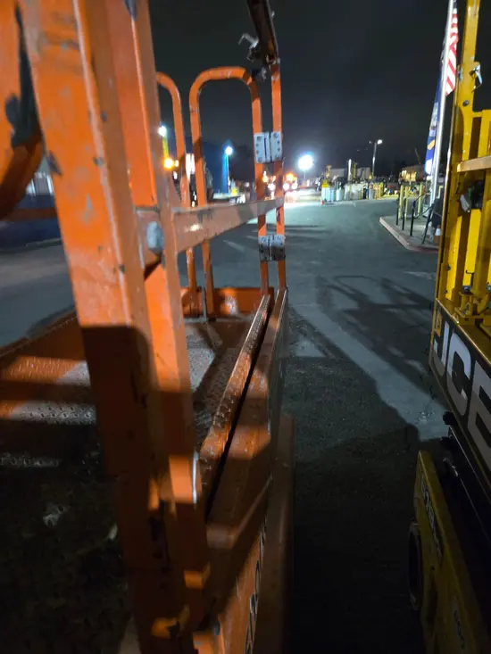 2018 Snorkel S3219E Scissor Lift