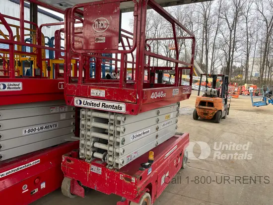 2018 MEC 4046SE Scissor Lift
