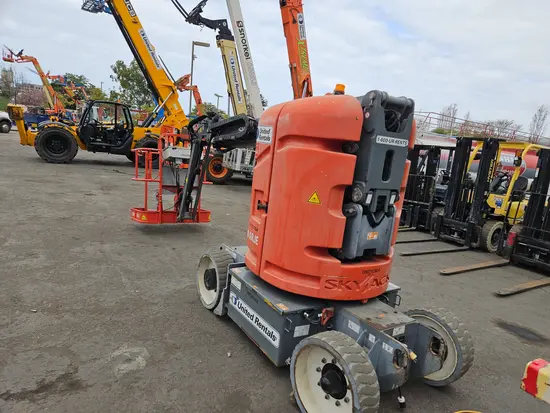 2017 Skyjack SJ30ARJE Articulating Boom Lift