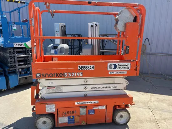 2020 Snorkel S3219E Scissor Lift