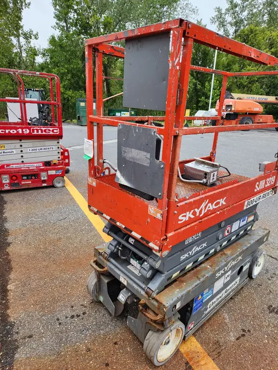 2018 Skyjack SJIII3219 Scissor Lift