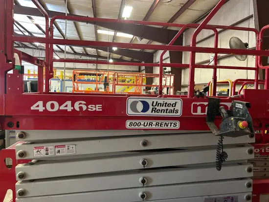 2018 MEC 4046SE Scissor Lift