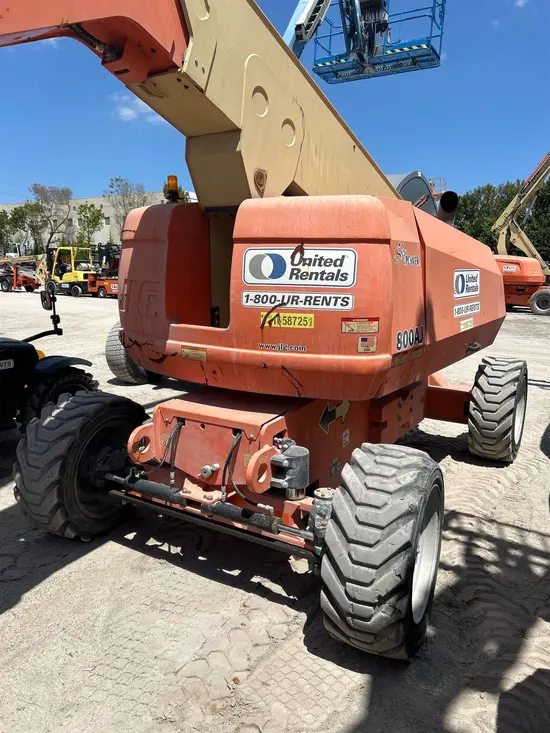 2017 JLG 800AJ Articulating Boom Lift