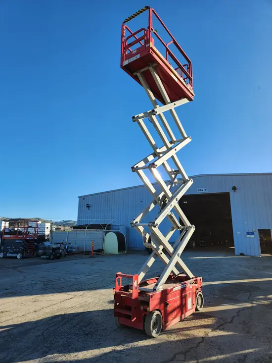 2019 MEC 2632SE Scissor Lift
