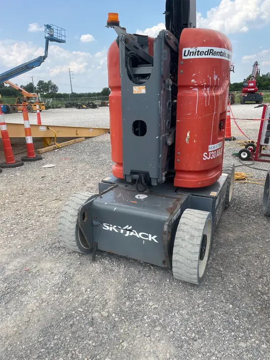2017 Skyjack SJ30ARJE Articulating Boom Lift