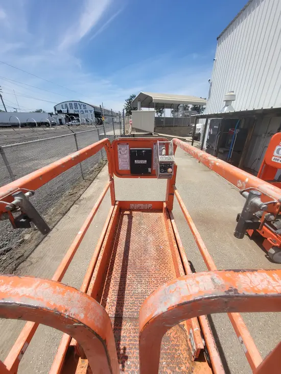 2018 Snorkel S3219E Scissor Lift