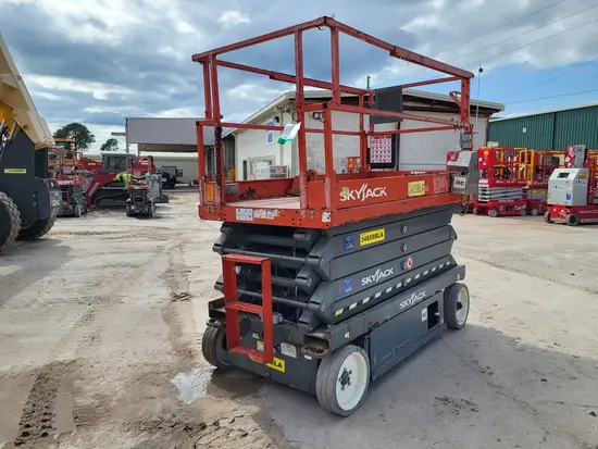 2016 Skyjack SJIII4632 Scissor Lift