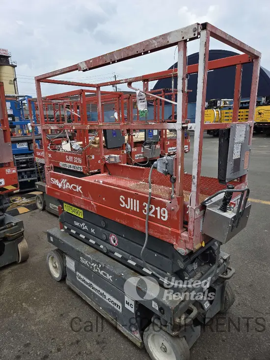 2018 Skyjack SJIII3219 Scissor Lift