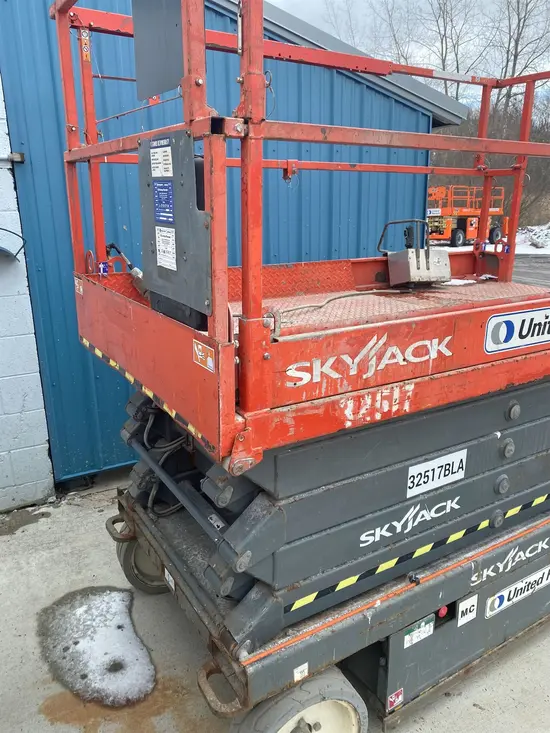 2016 Skyjack SJIII4632 Scissor Lift