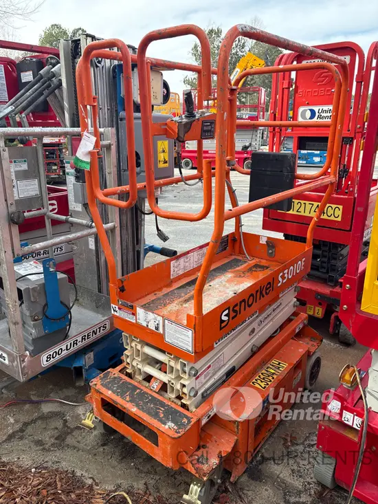 2019 Snorkel S3010E Scissor Lift