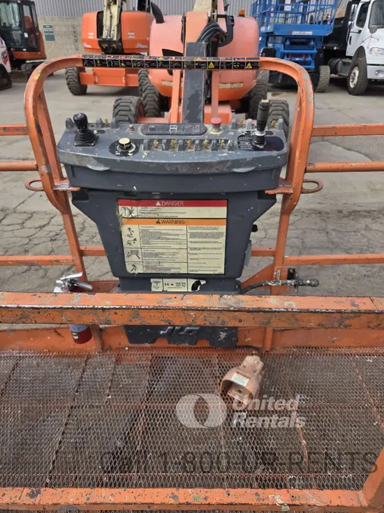 2015 JLG 600AJ Articulating Boom Lift