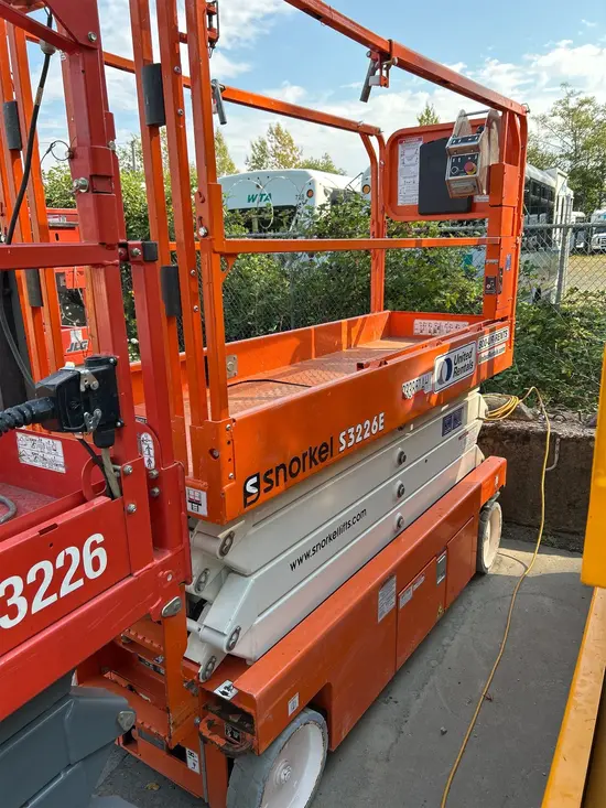 2019 Snorkel S3226E Scissor Lift