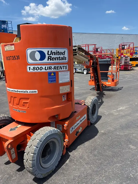 2015 JLG E300AJP Articulating Boom Lift