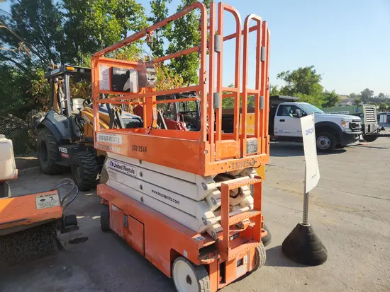 2019 Snorkel S3226E Scissor Lift