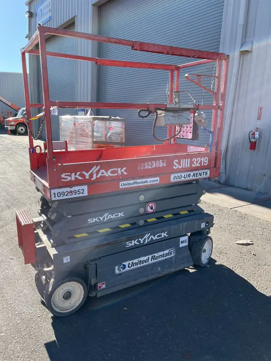 2019 Skyjack SJIII3219 Scissor Lift