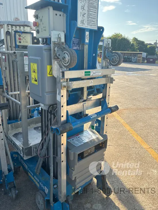 2018 Genie AWP-40SDC Pusharound Lift