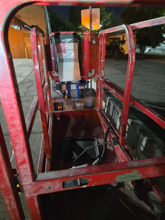 2019 MEC MICRO 19 Scissor Lift
