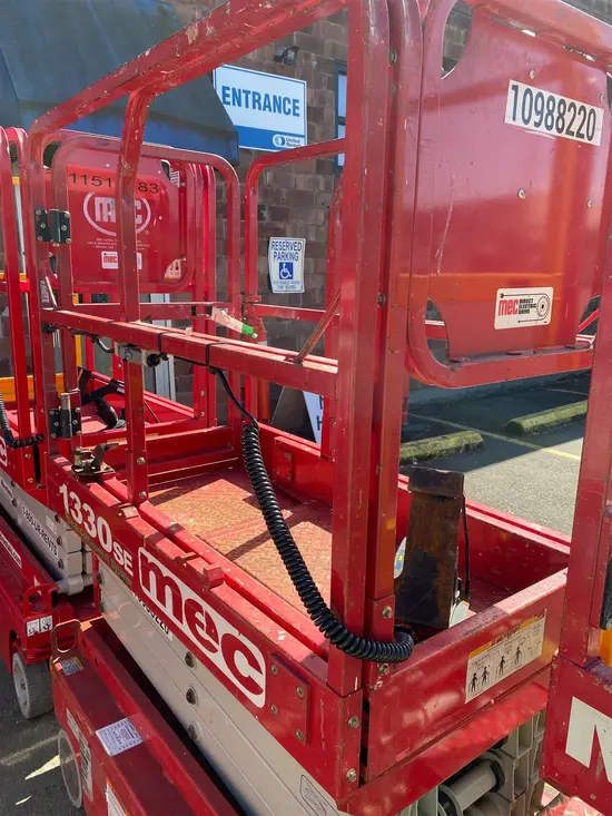 2019 MEC 1330SE Scissor Lift