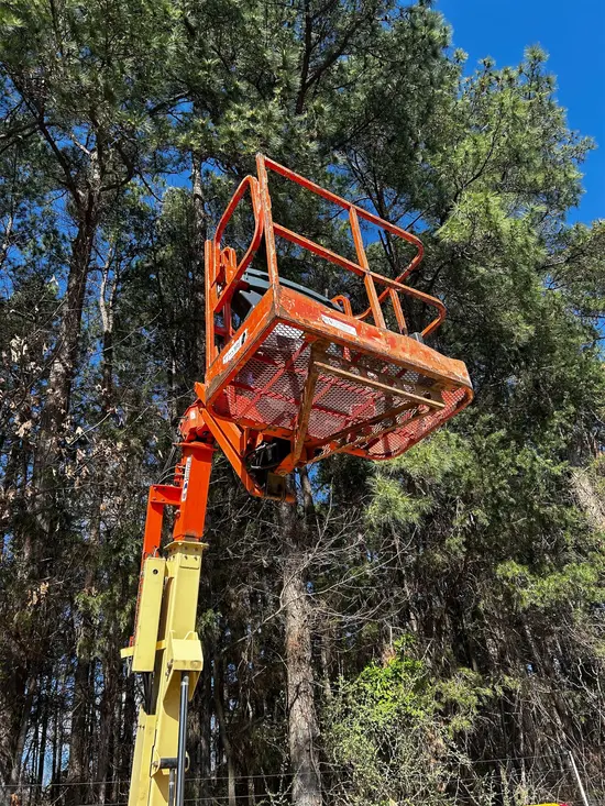 2012 JLG E300AJP Articulating Boom Lift