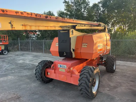 2017 JLG 800AJ Articulating Boom Lift