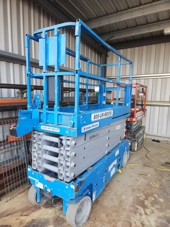 2017 Genie GS-3232 Scissor Lift