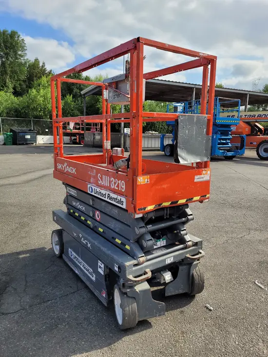 2017 Skyjack SJIII3219 Scissor Lift