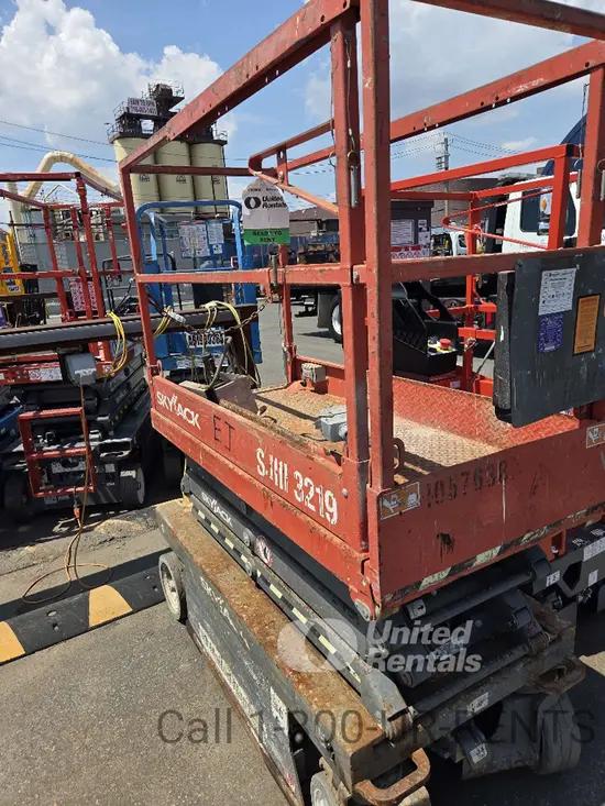 2017 Skyjack SJ3219SC Scissor Lift