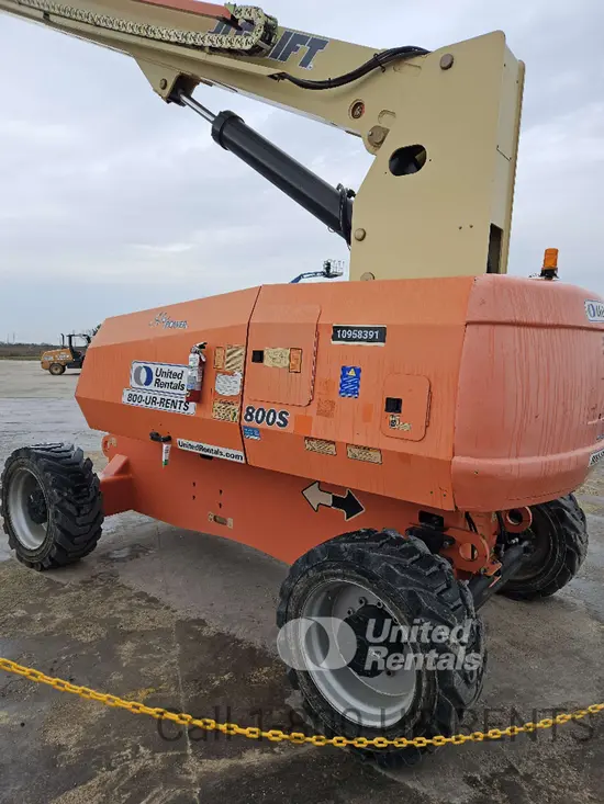 2019 JLG 800S Boom Lift