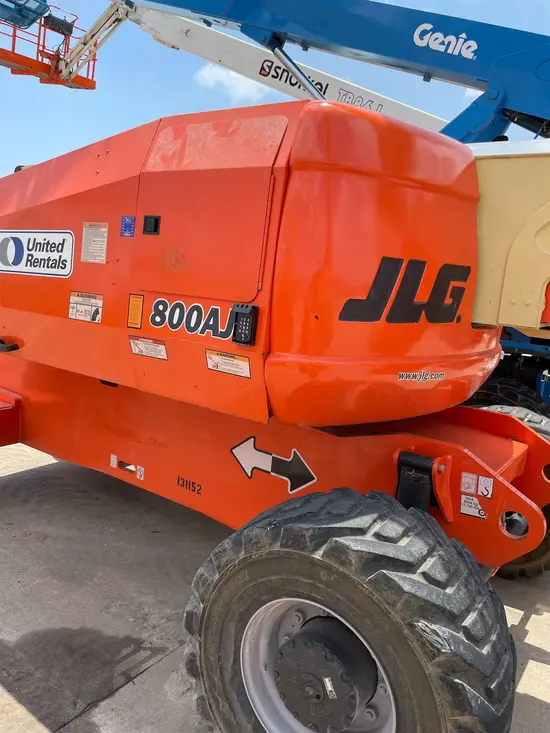 2013 JLG 800AJ Articulating Boom Lift