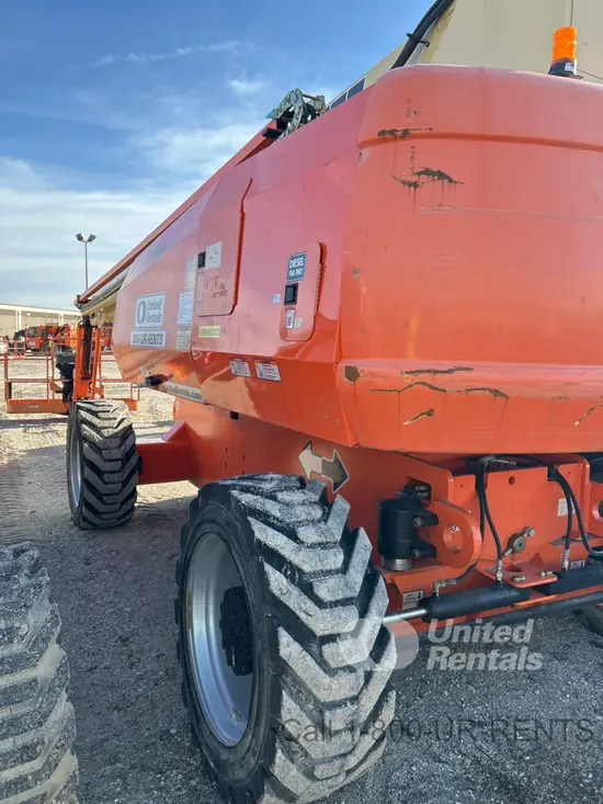 2019 JLG 860SJ Boom Lift