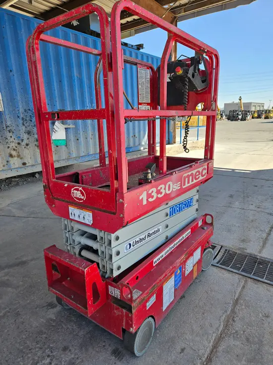 2018 MEC 1330SE Scissor Lift