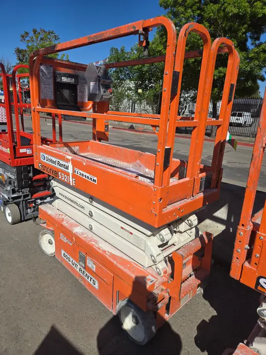 2018 Snorkel S3219E Scissor Lift